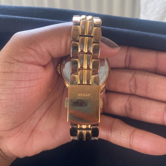 Vintage Guess Watch - Picture 2 of 4